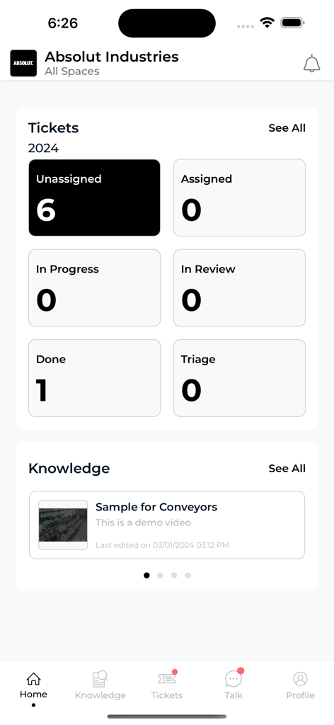 MEO Empresas Remote Assistance - Dashboard of the MEO Empresas Remote Assistance app showing ticket categories and a knowledge base section with industrial demo content