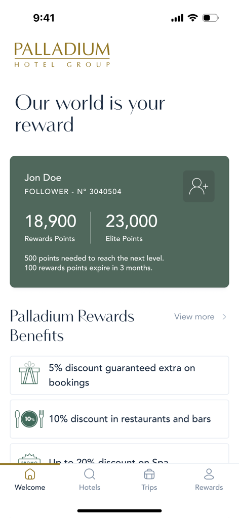 Palladium Hotel Group - Capture d'écran de l'application mobile affichant le tableau de bord Palladium Rewards avec le solde de points et les avantages réservés aux membres