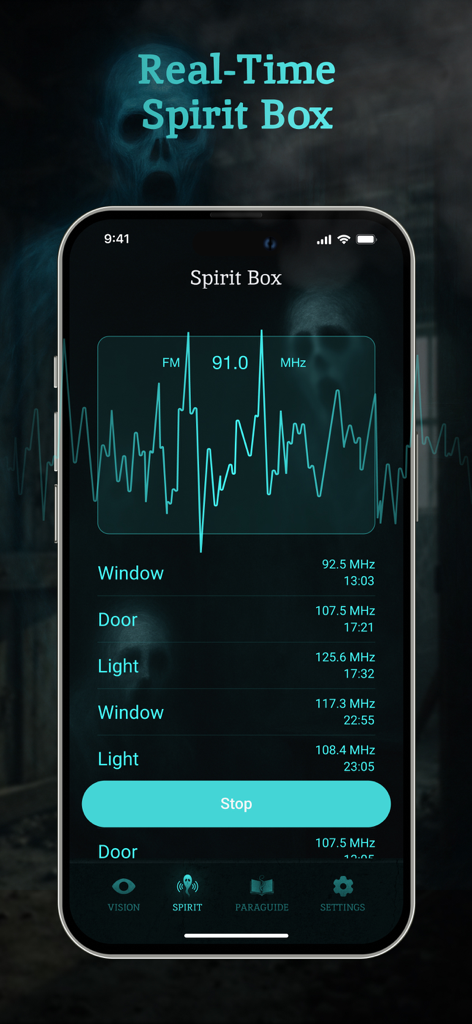 Screenshot einer mobilen App, der die Spirit-Box-Funktion mit Echtzeit-Frequenzscanning und paranormalen Wortprotokollen zeigt.