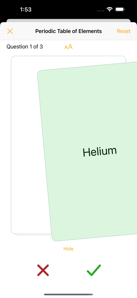 Flashcards - Build Your Own - Interfaz de cuestionario de la aplicación Tarjetas de Memoria que muestra una tarjeta de estudio de Helio de un mazo de la Tabla Periódica con botones para marcar como correcta o incorrecta.
