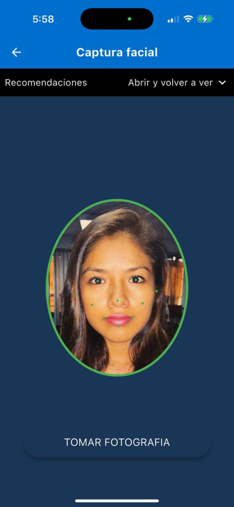 DNI BioFacial - Mobile interface of the DNI BioFacial app showing the biometric facial capture process for Peruvian ID renewal.
