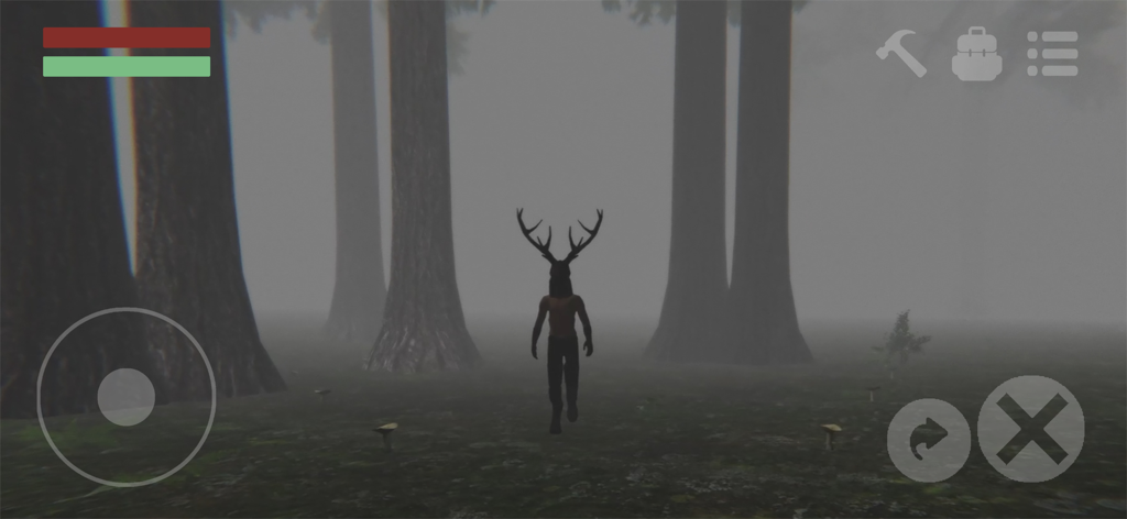Trapped in the Forest! - Un personaje con una gran cornamenta de ciervo se encuentra en un entorno de bosque oscuro y neblinoso durante una sesión de juego de Atrapado en el Bosque.