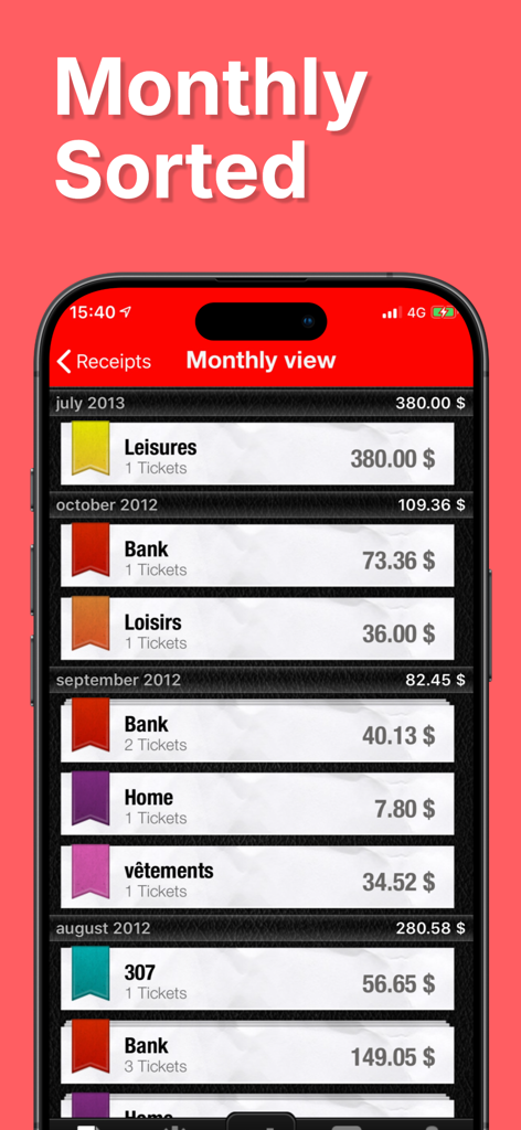 App ScanTicket che visualizza un elenco di ricevute organizzate per mese e categoria con importi totali