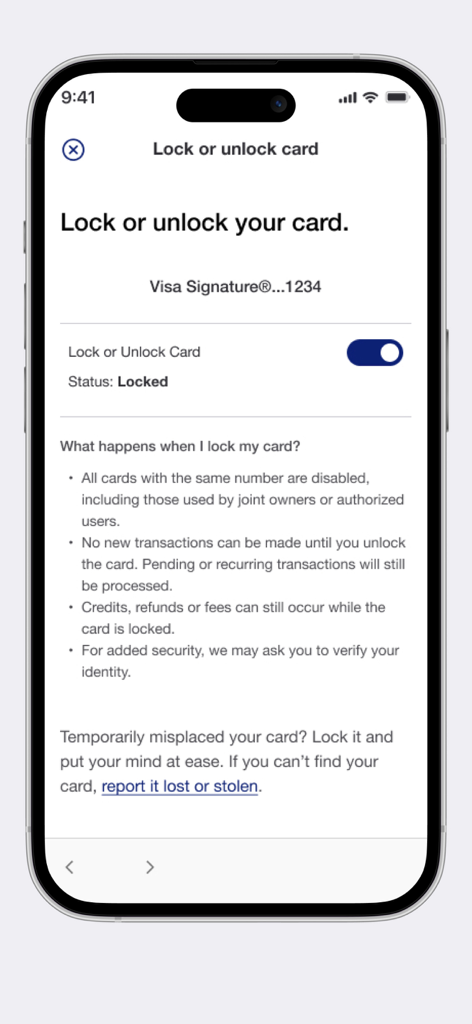 Elan Credit Card - Schermata dell'app Elan Credit Card che mostra la funzione per bloccare o sbloccare una carta di credito per sicurezza.