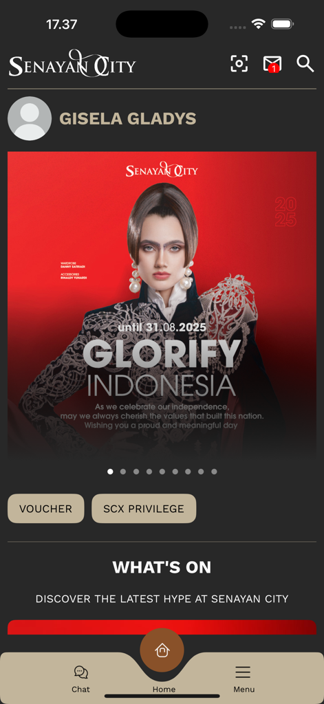 Senayan City - User interface of the Senayan City app showing a luxury fashion banner and member privilege buttons.