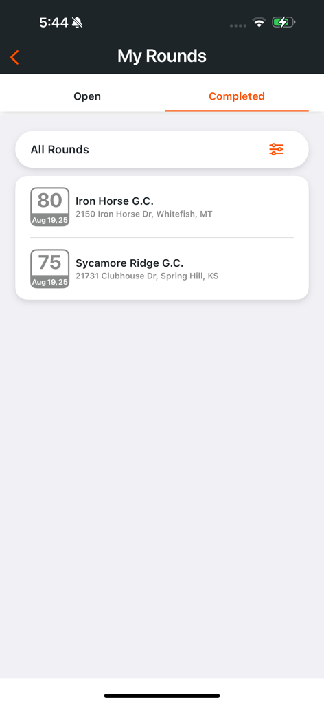 Historie abgeschlossener Golfrunden mit Ergebnissen und Platztitel in der Bushnell Golf App