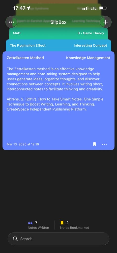 SlipBox – Zettelkasten Notes - Digitale Notizkarten in der SlipBox App, die die Zettelkasten-Wissensmanagementmethode zeigen.