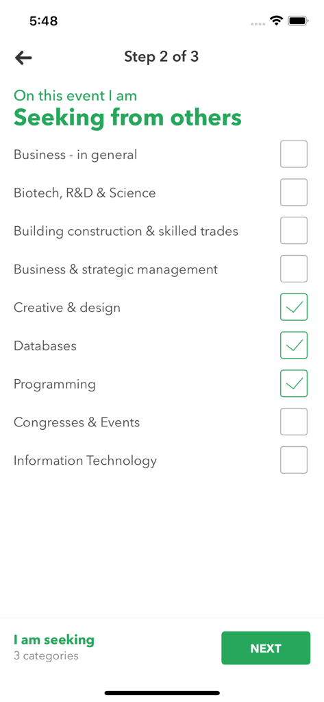EMPL - Una pantalla en la aplicación EMPL que muestra una lista de categorías profesionales para seleccionar para fines de networking y matchmaking en un evento.