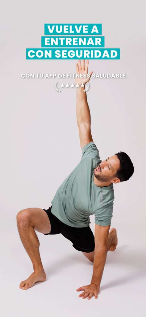 El Método Funcional - Man performing a thoracic mobility stretch for safe and functional training