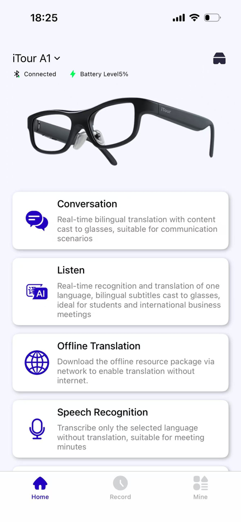 Pantalla de inicio de iTourAR que muestra las funciones de traducción y las gafas inteligentes conectadas.