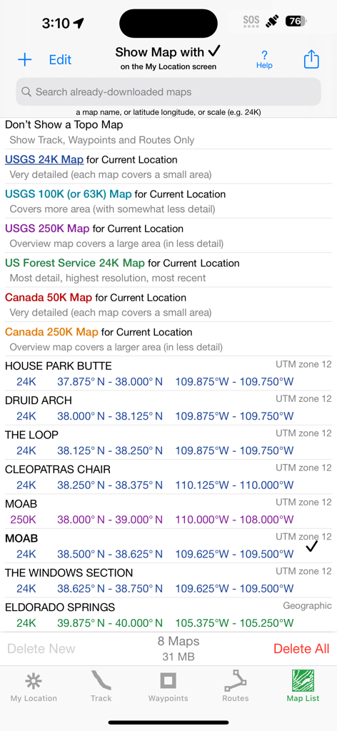 iHikeGPS : Classic Topo Maps - Pantalla de lista de mapas en iHikeGPS que muestra opciones de mapas topográficos del USGS y de Canadá y coordenadas técnicas para los mapas descargados.