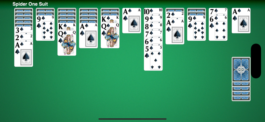 Spider Solitaire & More - Un juego clásico de Spider Solitaire en progreso sobre un tapete de fieltro verde