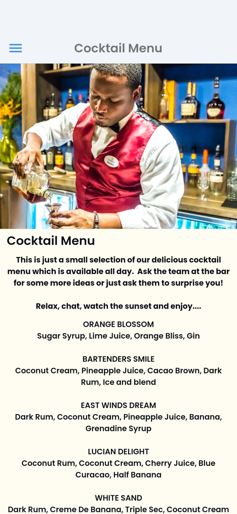 East Winds 앱 칵테일 메뉴 스크린샷으로, 바텐더가 음료를 따르는 모습과 시그니처 칵테일 목록이 포함되어 있습니다.