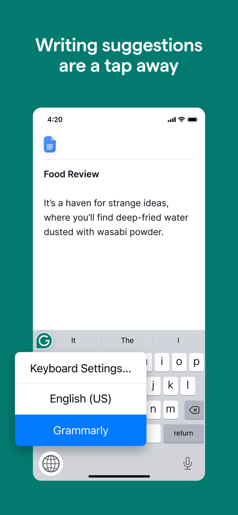Interface du clavier d'écriture IA Grammarly sur un iPhone montrant des suggestions d'écriture et les paramètres du clavier