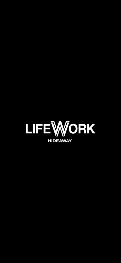 라이프워크 - Logo da marca LifeWork Hideaway em um fundo preto