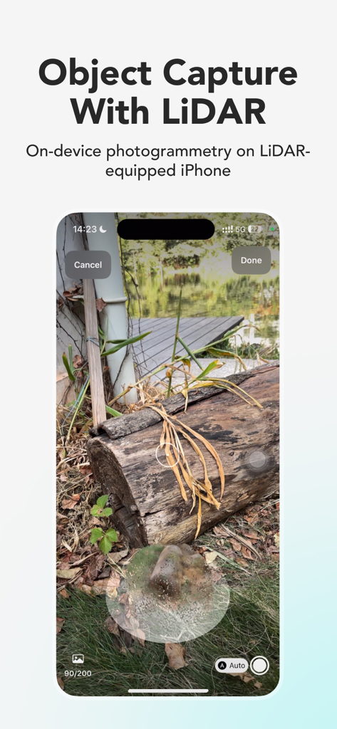 KIRI Engine:3D Scanner & LiDAR - KIRI Engine App-Oberfläche, die die 3D-Objekterfassung eines Holzstamms auf einem iPhone mit LiDAR zeigt