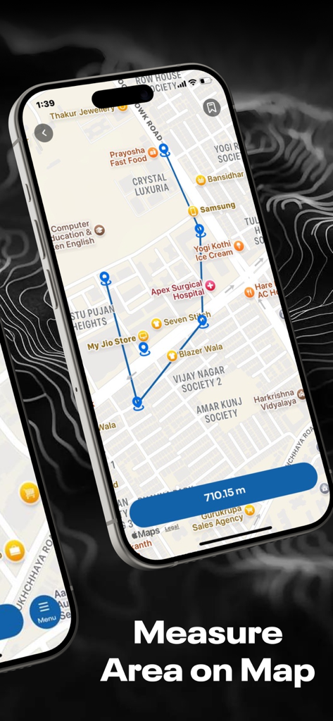 Un téléphone mobile affichant la fonction de mesure de superficie sur une carte de rue.