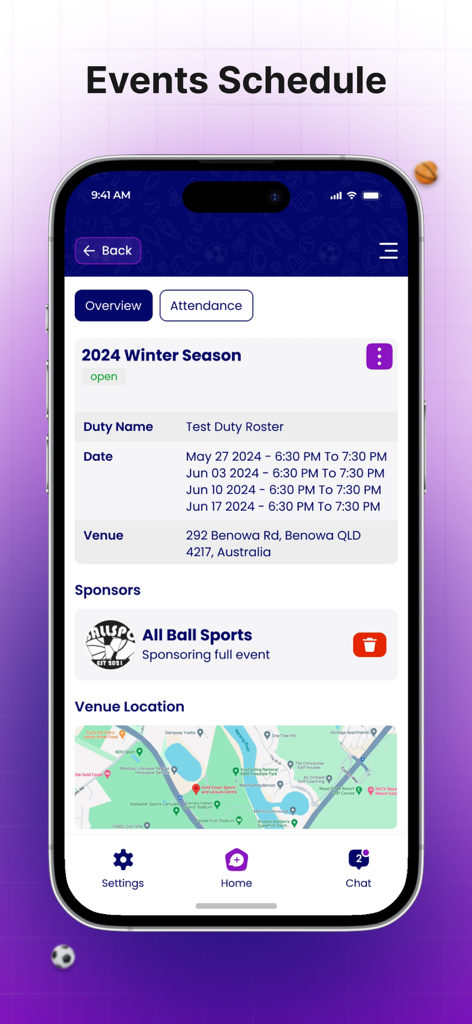 Schermata dello smartphone che mostra il calendario eventi dell'app SquadDeck con date delle sessioni, dettagli della sede e una mappa interattiva.