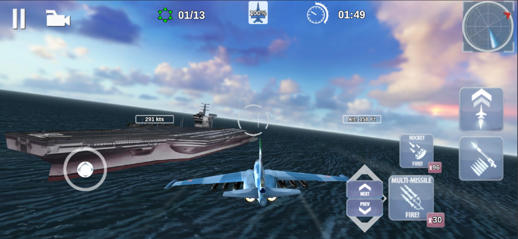 Um caça voando sobre o oceano ao lado de um porta-aviões no FoxOne Special Missions plus