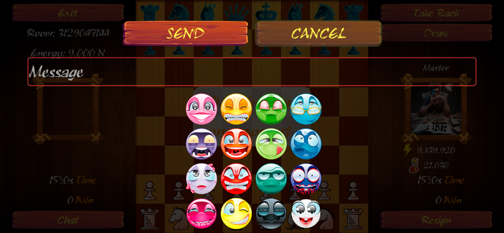Pantalla de juego de ajedrez mostrando un campo de entrada de mensajes de chat y una cuadrícula de emojis expresivos.