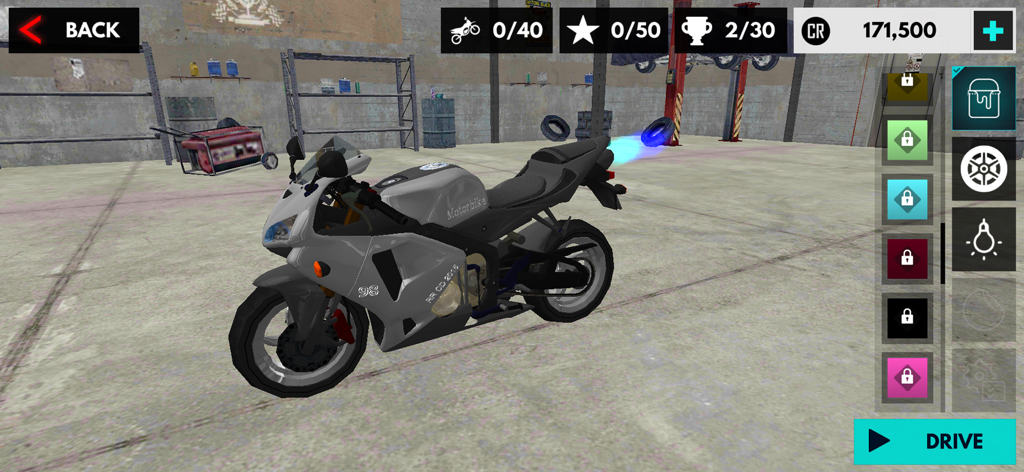 Motorbike Racing Bike Driving - Pantalla de personalización que muestra una moto deportiva gris con un escape de llama azul en un garaje