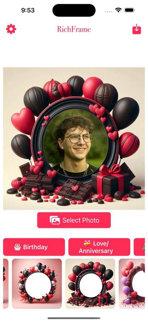 RichFrame Birthday Photo Frame - Interfaz de la aplicación RichFrame mostrando un marco de fotos de aniversario personalizado con corazones y globos