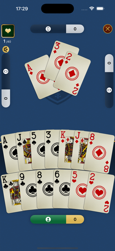Una pantalla móvil que muestra la jugabilidad del juego de cartas King Online con jugadores tomando trucos