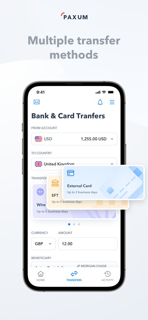 Interfaz de la aplicación móvil Paxum que muestra opciones de transferencia bancaria y con tarjeta para pagos internacionales