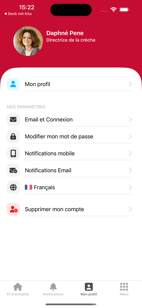 PepApp - by Kidizz - Page de profil utilisateur de PepApp avec des paramètres pour l'e-mail, les notifications et la langue.