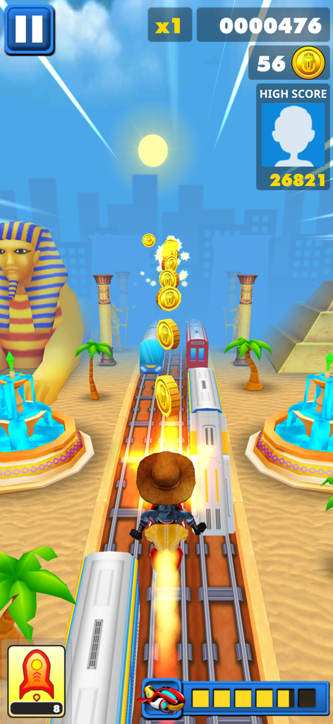 Ein Charakter, der in City Kids, dem Endlos-Runner-Spiel, auf einem Jetpack durch ein Level im alten Ägypten surft