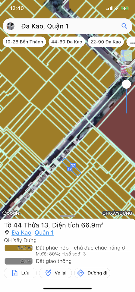 QH TP. HCM - Mobile app interface showing detailed land zoning maps and property information for District 1 in Ho Chi Minh City