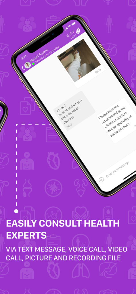 Smartphone mostrando un chat de consulta médica con un doctor en la aplicación Dr. Here Online