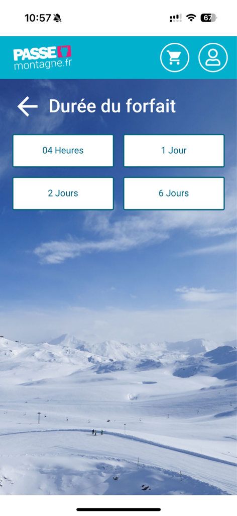 PASSE MONTAGNE - Interface d'application mobile Passe Montagne montrant les options de durée de forfait de ski, y compris 4 heures, 1 jour, 2 jours et 6 jours, sur un paysage de montagne enneigé