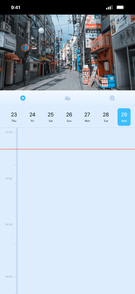 iCam365 - iCam365アプリインターフェースが街頭カメラビューと録画再生タイムラインを表示