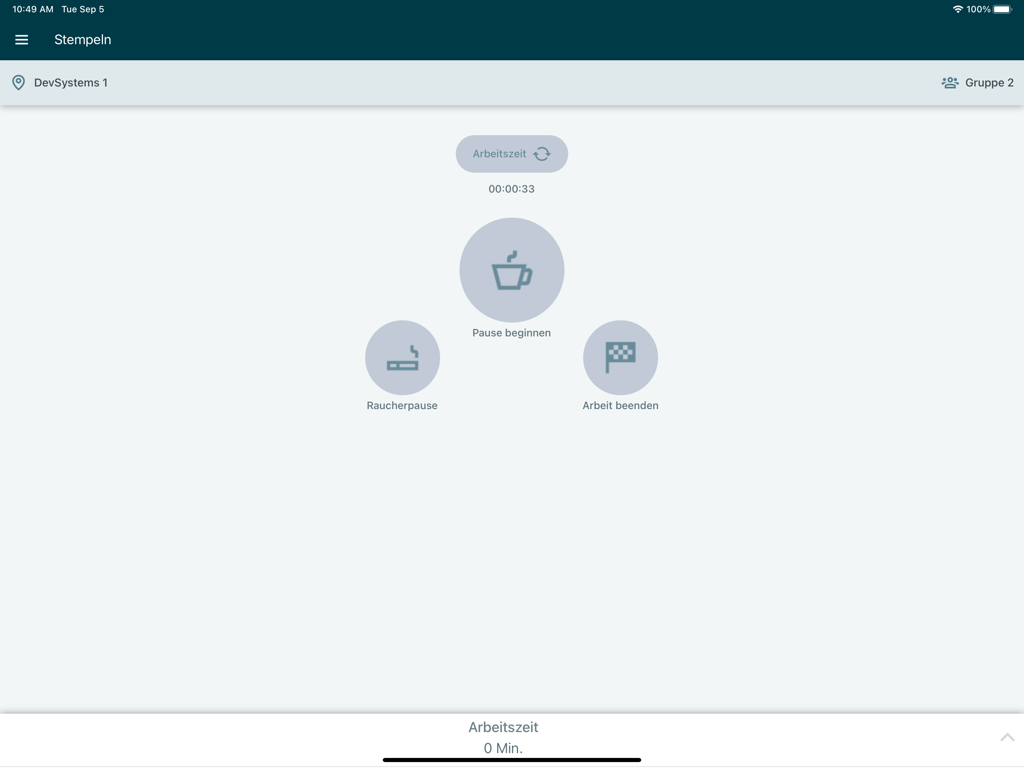 edtime Stempeluhr - Digitale Stempeluhr-Oberfläche der edtime Stempeluhr App auf einem iPad mit Schaltflächen zur Erfassung von Arbeitszeiten und Pausen.
