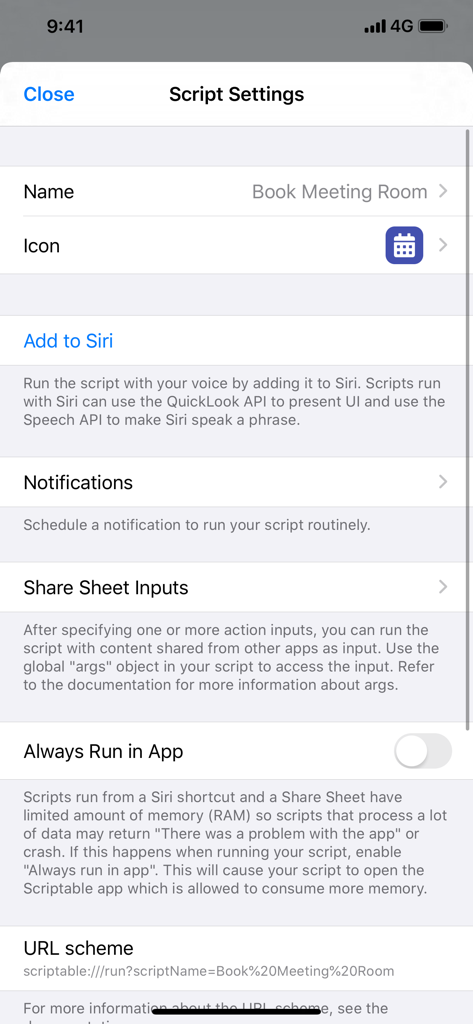 Scriptable - Interfaz de configuración de scripts de automatización de la aplicación Scriptable que muestra opciones para notificaciones de Atajos de Siri y esquemas de URL