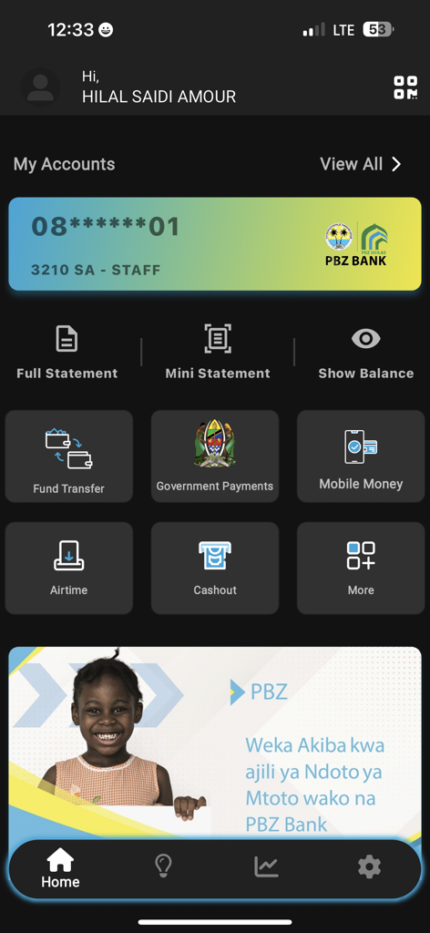 Dashboard principale dell'app PBZ Banking su iPhone con dettagli dell'account e icone di azioni rapide per trasferimenti di fondi e rendiconti.