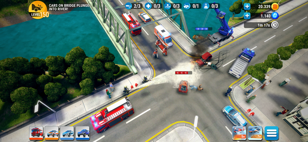EMERGENCY HQ: firefighter game - Vue aérienne d'une opération de sauvetage complexe sur un pont, montrant des camions de pompiers, des ambulances et du personnel d'urgence au QG des urgences.