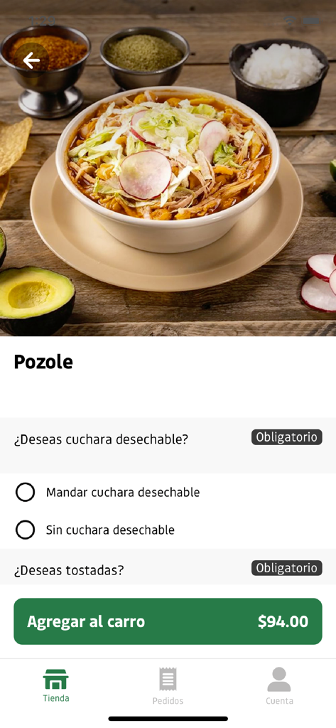 Un tazón de pozole tradicional mexicano siendo ordenado a través de la interfaz de la aplicación móvil La Casa de Toño.