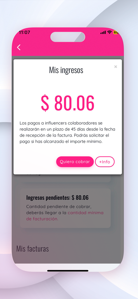 Captura de pantalla de la aplicación Socialpubli que muestra el panel de ganancias de un influencer con un saldo de 80.06 dólares.