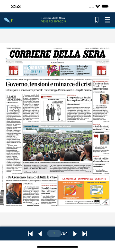 VoloEasyReader mobile app displaying a digital edition of the Corriere della Sera newspaper.