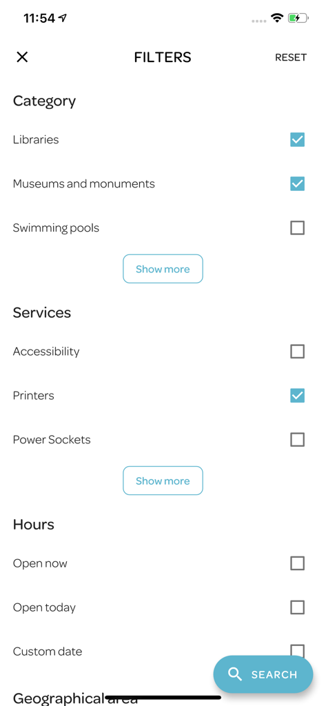Search filters screen in the Affluences app with categories for libraries and museums and service options like printers
