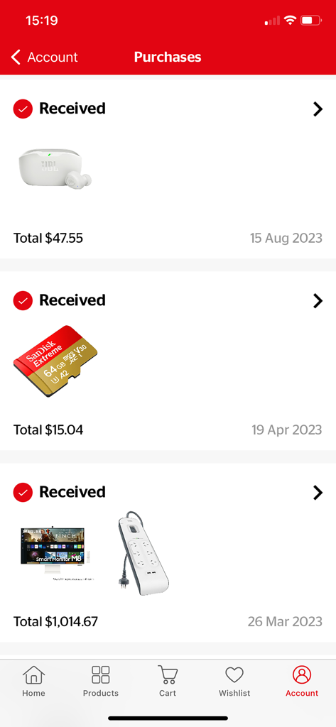Interface do aplicativo Noel Leeming mostrando uma tela de histórico de compras do usuário com pedidos recebidos, incluindo eletrônicos e acessórios