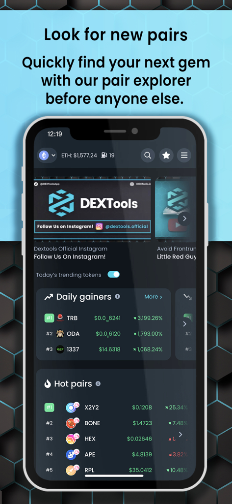 DEXTools 모바일 앱 인터페이스에 인기 암호화폐 페어와 일일 상승률이 표시됩니다.
