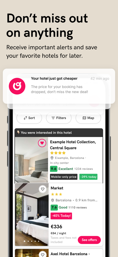 Smartphone affichant l'alerte de baisse de prix de l'application Stayforlong et des listes d'hôtels avec des réductions uniquement mobiles
