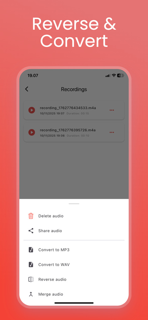 Voice Reverser & Recorder - Menú de la aplicación Voice Reverser que muestra opciones para invertir y convertir archivos de audio