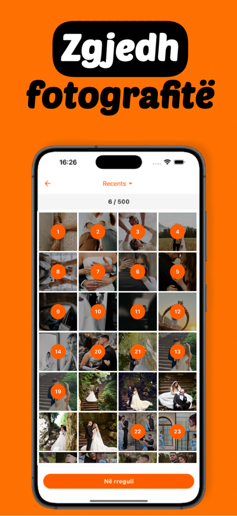 BonFoto - Interface of the BonFoto app showing a photo gallery grid where multiple wedding pictures are selected for printing