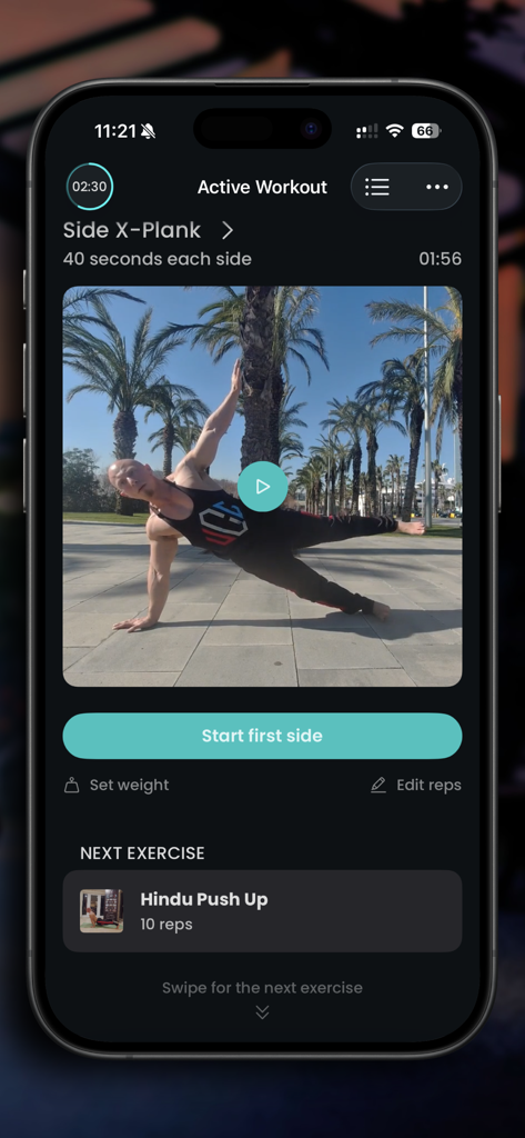 Caliverseアプリのモバイル画面で、サイドXプランクのビデオチュートリアルとワークアウトの詳細を表示
