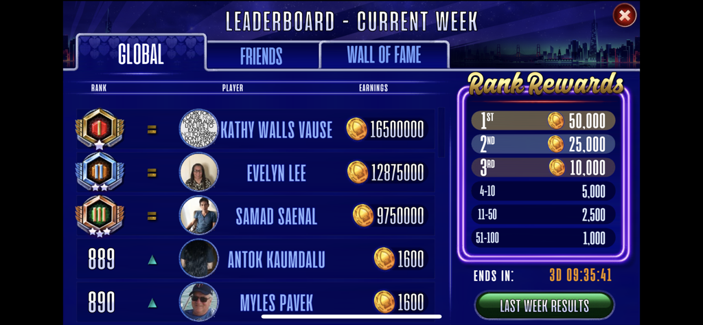 Spades Tournament online game - Weekly global leaderboard screen showing player rankings and chip rewards for Spades Tournament online game