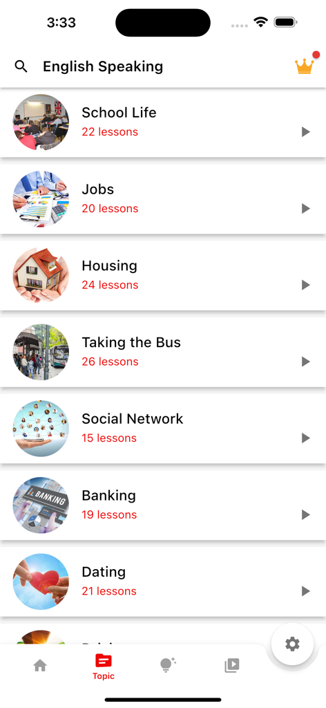 English Speaking: SpeakFluent - 仕事、住居、ソーシャルネットワークなど、実用的な英語会話トピックのリストがSpeakFluentアプリに表示されています。
